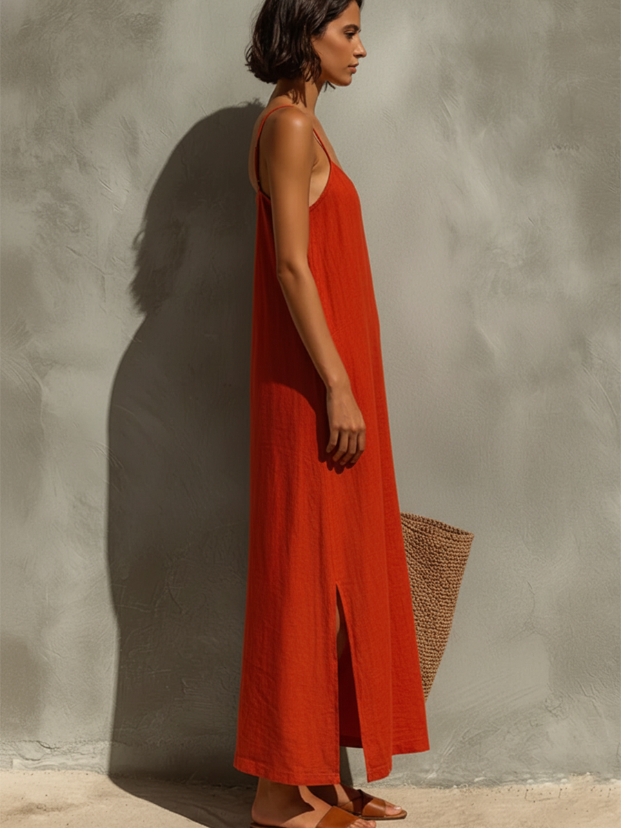 Sienne | Robe rouge en coton pour femme à bretelles spaghetti et encolure carré, style bohème-résort intemporel