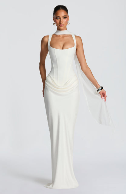 Élodie - Robe maxi à encolure carrée